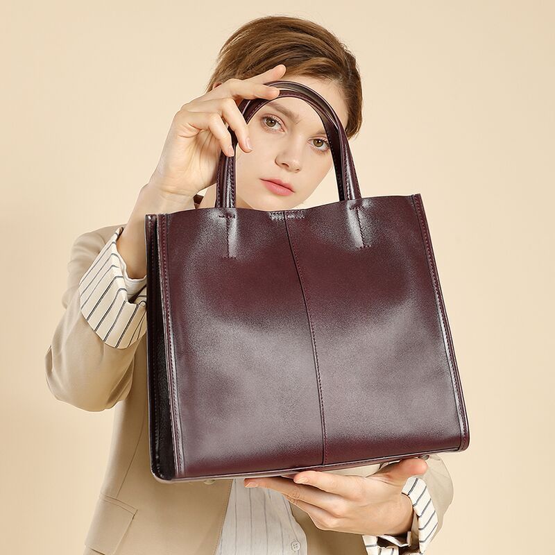 Heritage Rise Leather Tote Rise Fashion