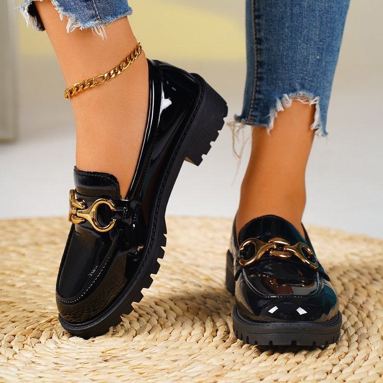 Noirelle Round-Toe Loafers Rise Fashion