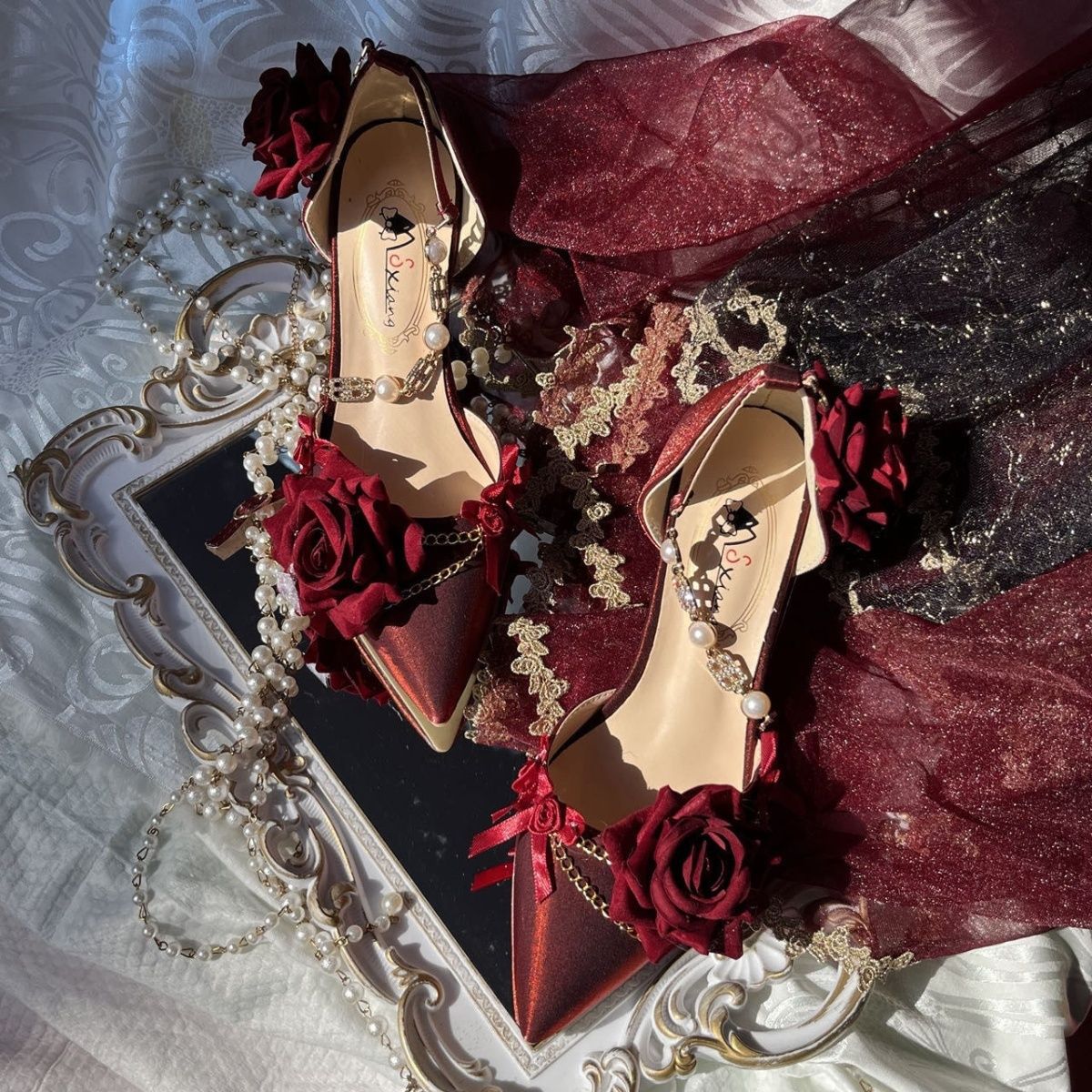Rose Chronicle Satin Heels Rise Fashion